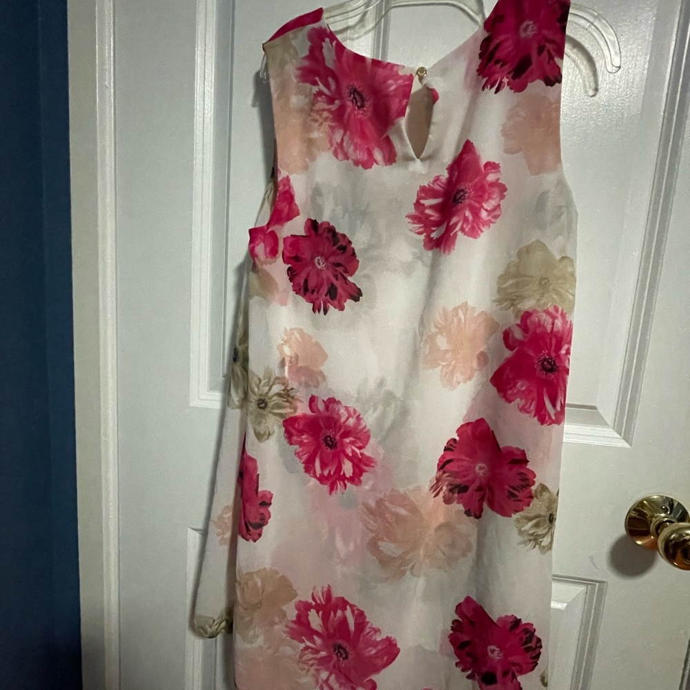 Calvin Klein women’s sleeveless floral A-line dress
